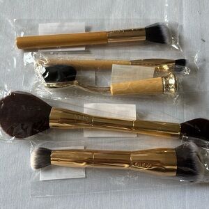 BRAND NEW TARTE BRUSHES